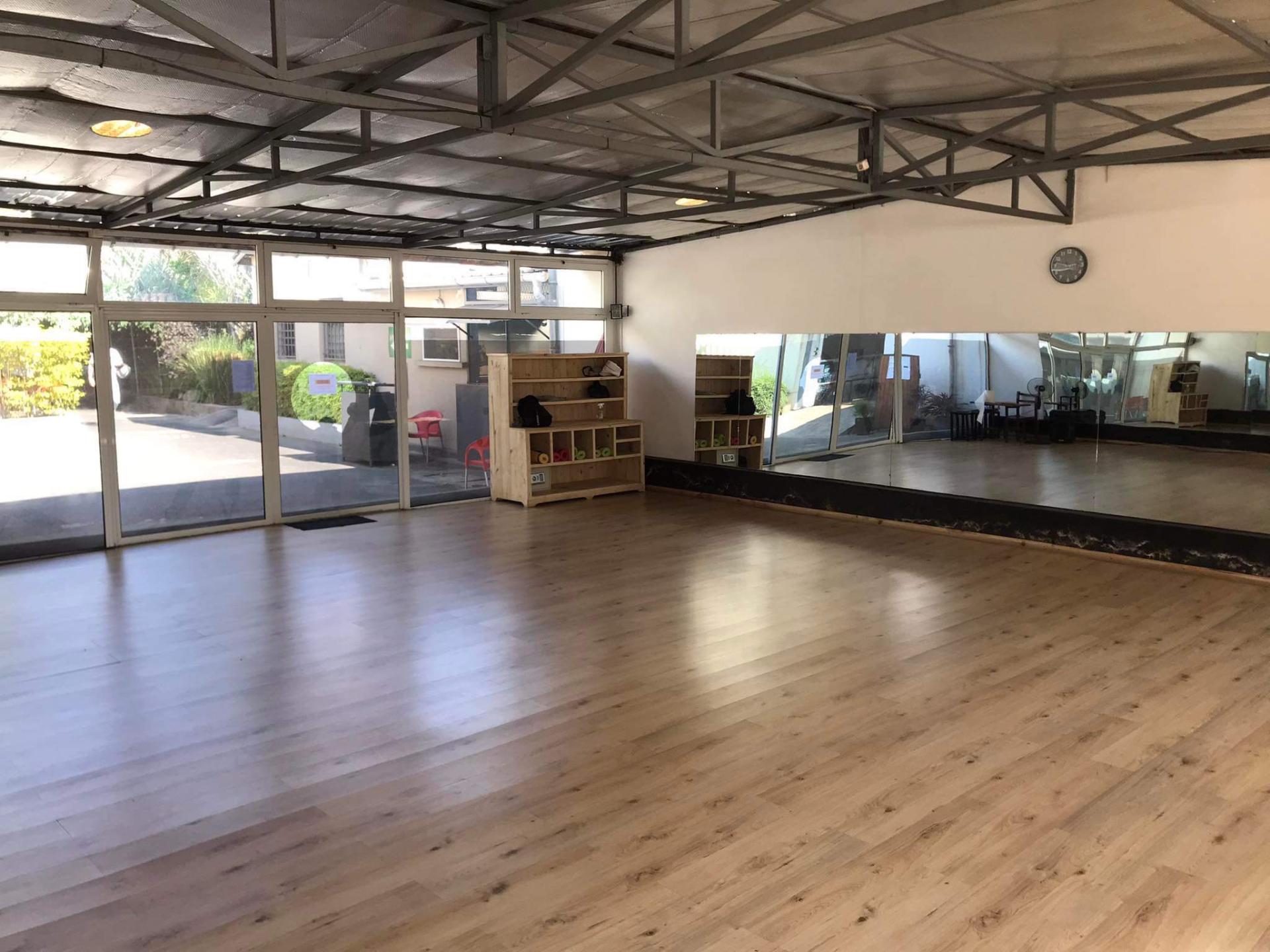 Salle de danse de 100 m2 à La Fabrik